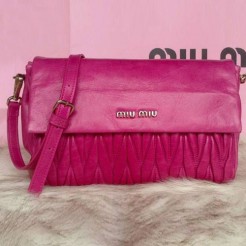 Miu Miu Pressed Matelasse Nappa leather Shoulder Bag RP0350 Rose